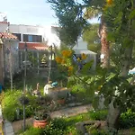 Casa Palmeiras Pensión 3*